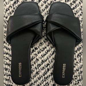 EXPRESS Flat Sandals